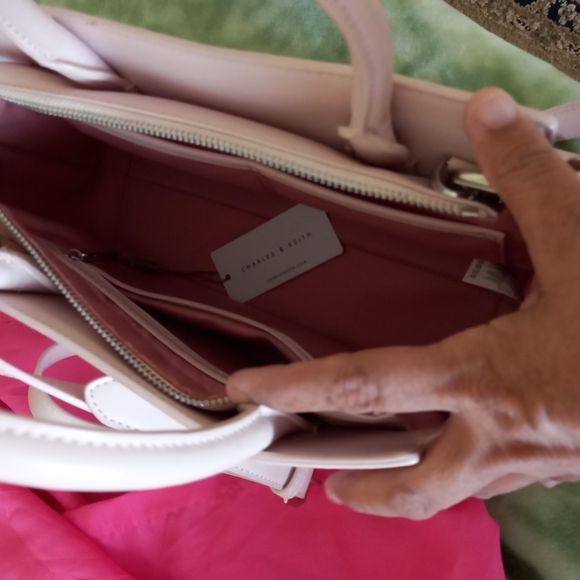 Charles Keith handbag - Picture 3 of 4
